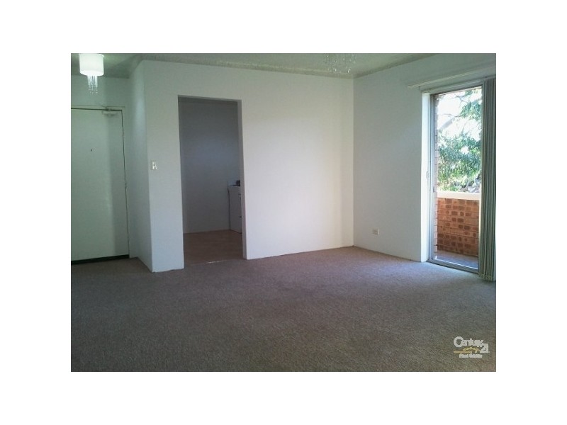 Edensor Park NSW 2176