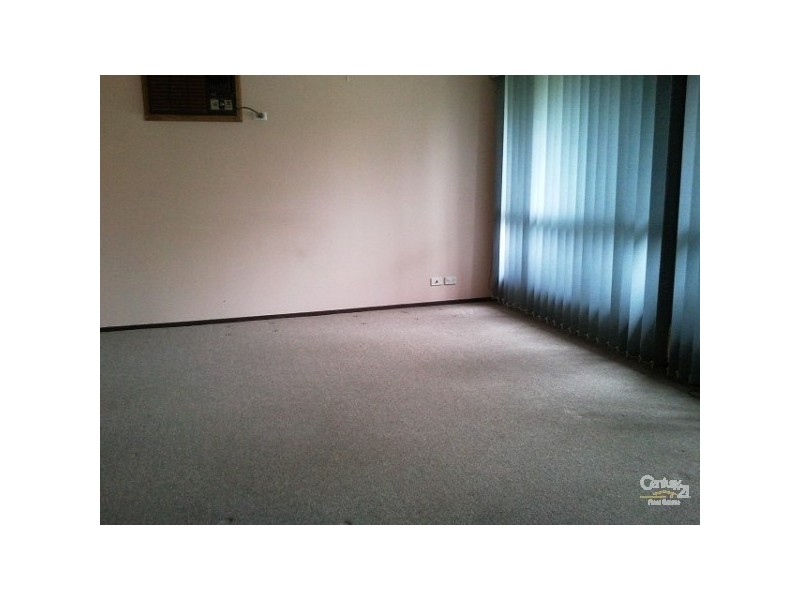 Edensor Park NSW 2176