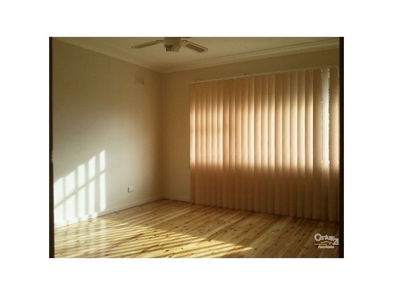 Fairfield West NSW 2165