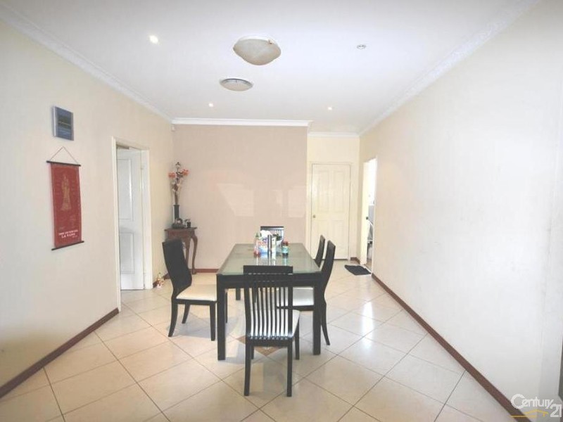 Fairfield East NSW 2165