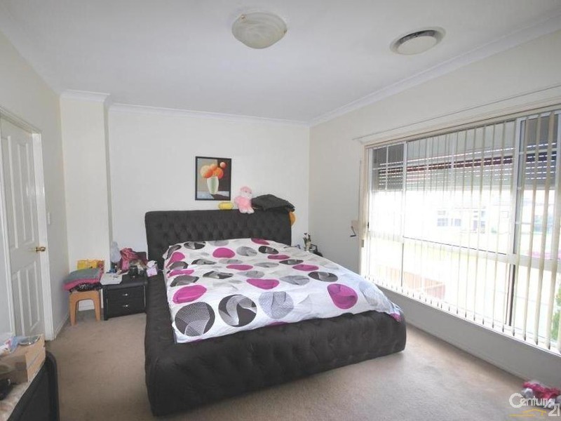 Fairfield East NSW 2165