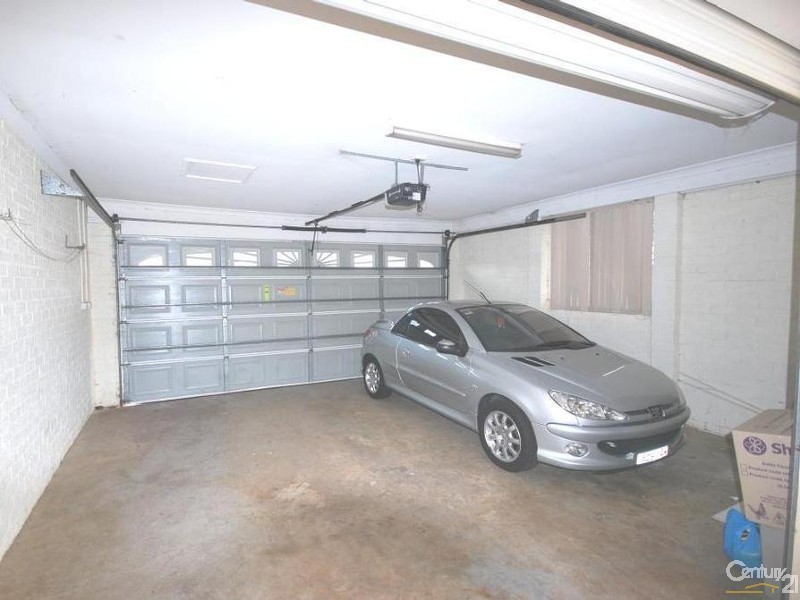 Fairfield East NSW 2165