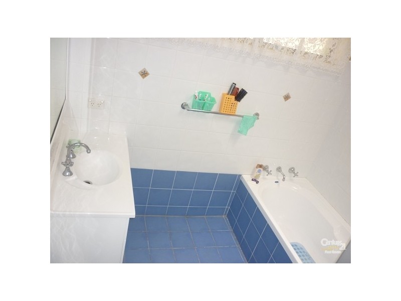 16 Brentwood Street, Fairfield West NSW 2165