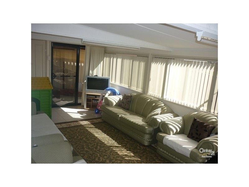 16 Brentwood Street, Fairfield West NSW 2165