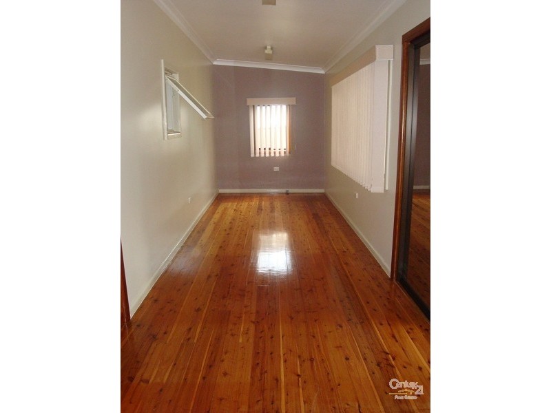 Fairfield West NSW 2165