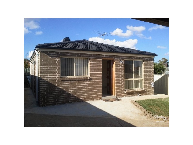 Edensor Park NSW 2176