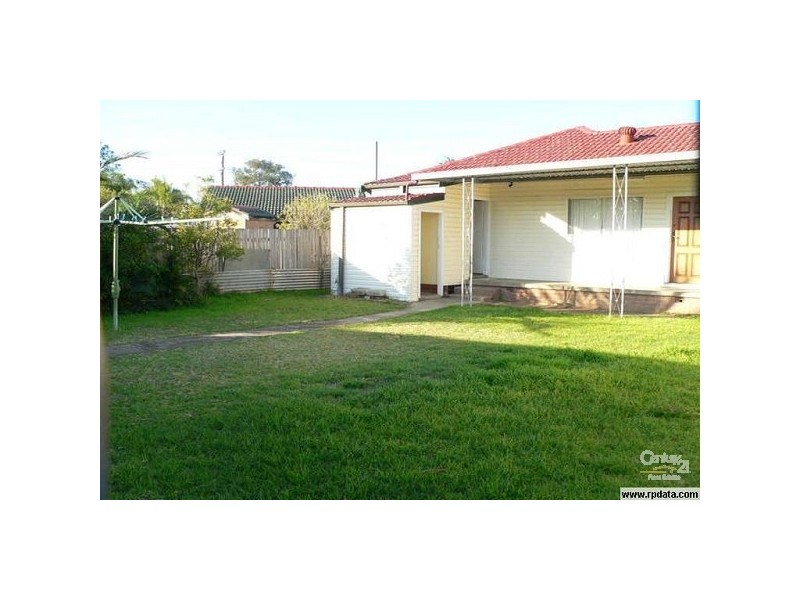 Fairfield West NSW 2165