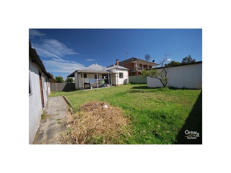 16 Polding Street, Fairfield NSW 2165