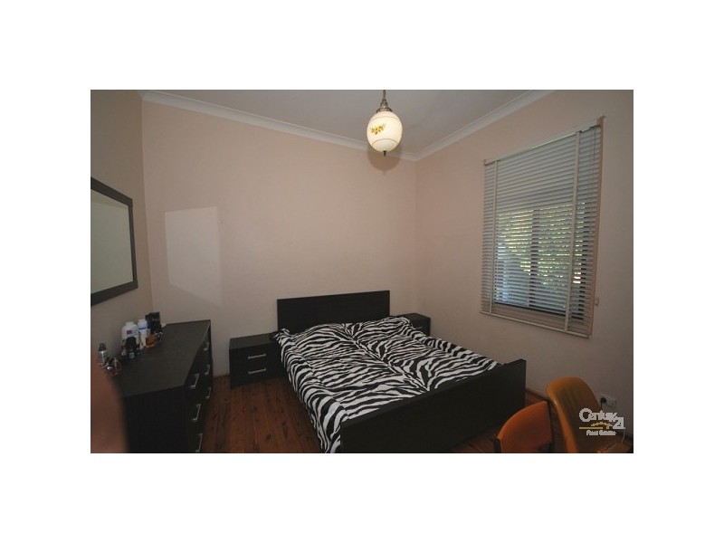 16 Polding Street, Fairfield NSW 2165