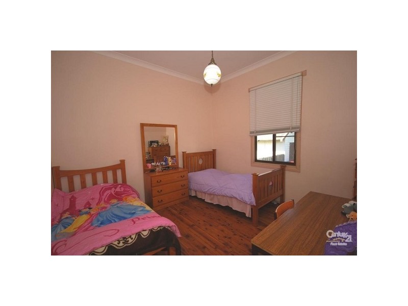 16 Polding Street, Fairfield NSW 2165