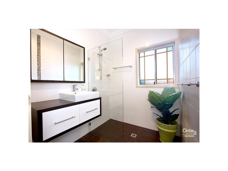 5 Benson Street, Fairfield East NSW 2165