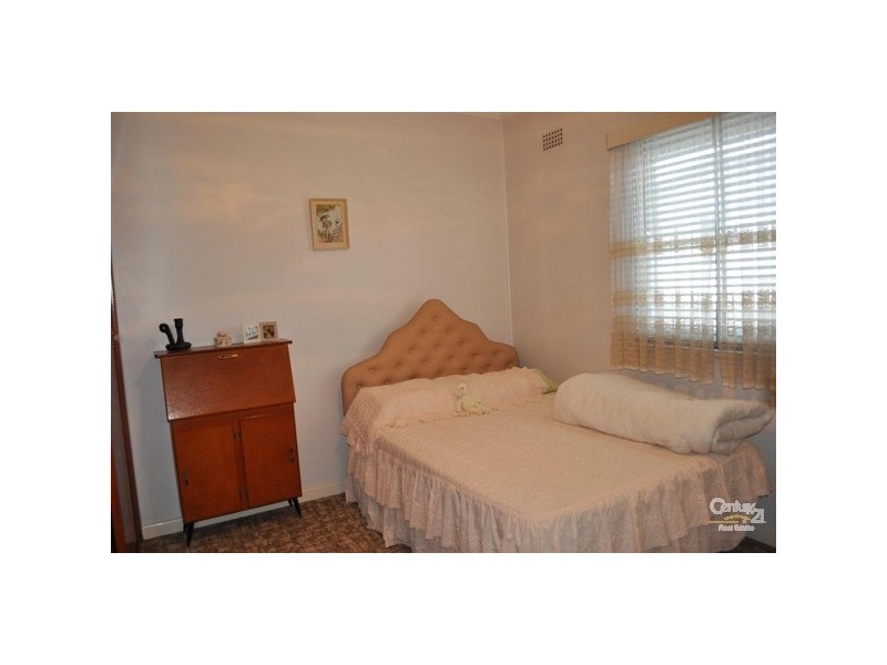 62 Rawson Road, Fairfield West NSW 2165