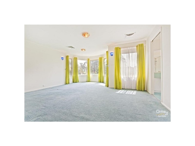 5 Buckley Close, Fairfield West NSW 2165