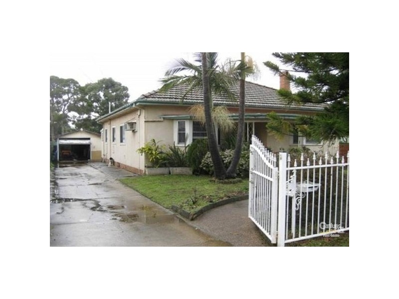 Fairfield West NSW 2165