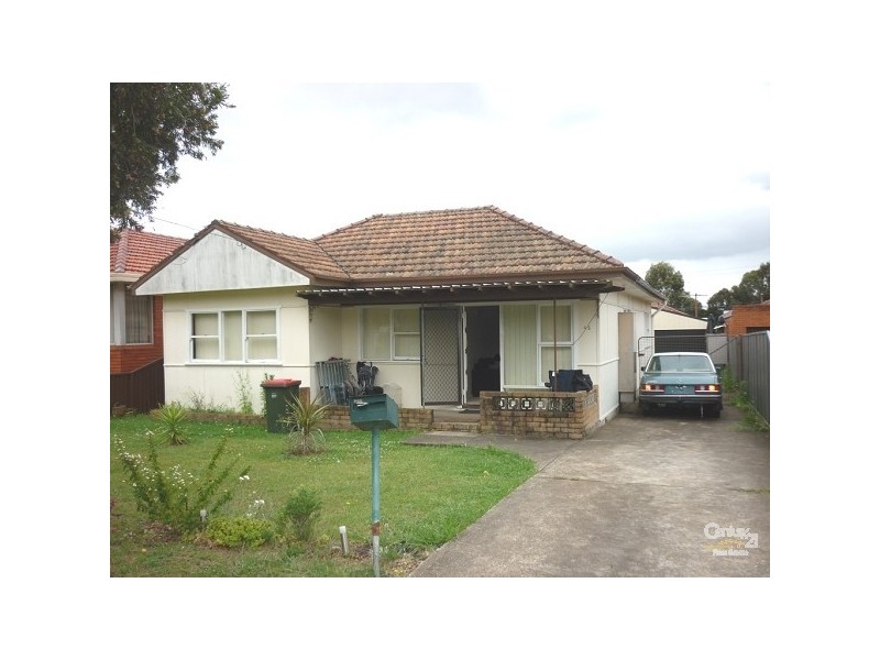 45 Montrose Avenue, Fairfield East NSW 2165