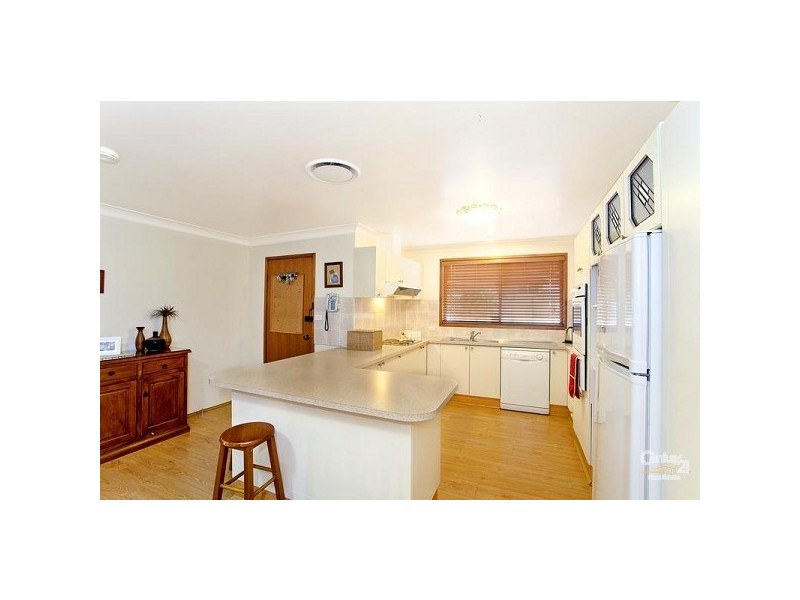 1 Falklands Avenue, Bossley Park NSW 2176