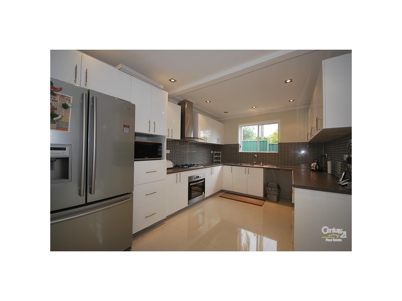 316 Smithfield Road, Fairfield West NSW 2165