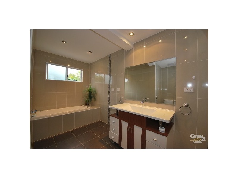 316 Smithfield Road, Fairfield West NSW 2165