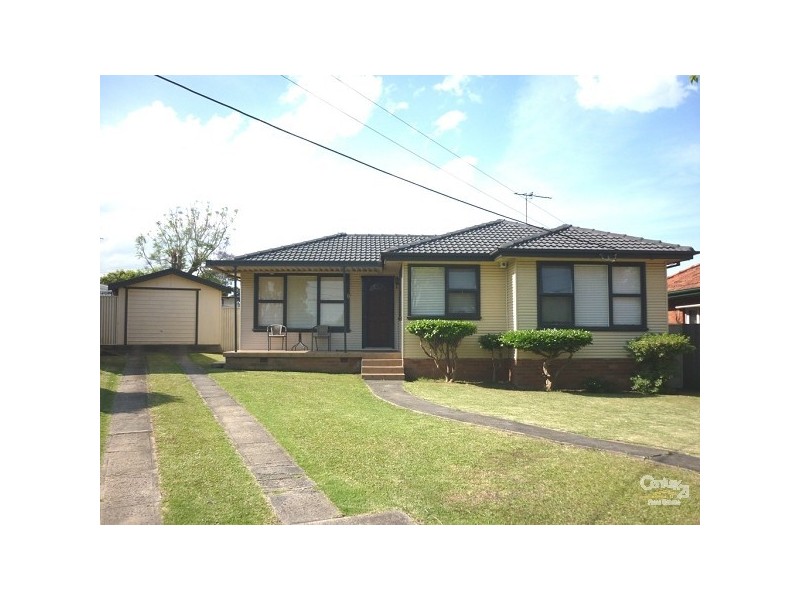 17 Gemoore Street, Smithfield NSW 2164