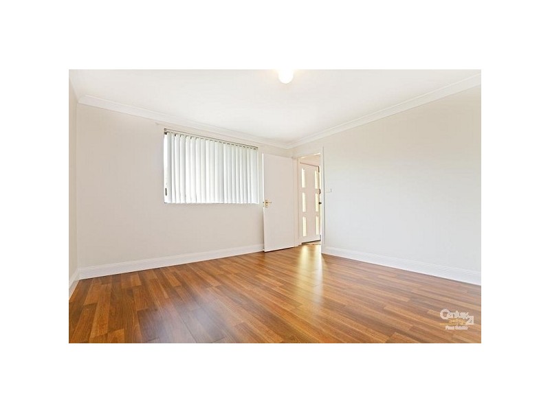 8 Hilltop Avenue, Mount Pritchard NSW 2170