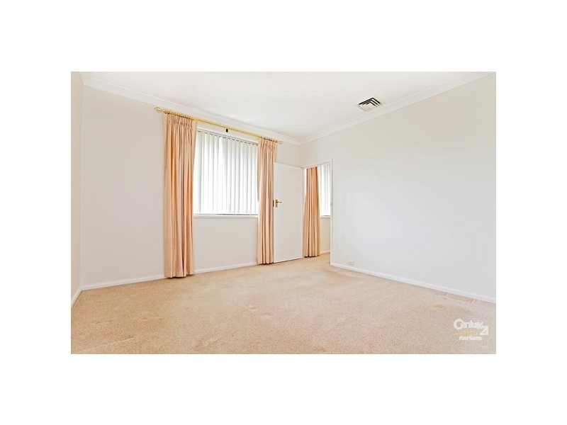 8 Hilltop Avenue, Mount Pritchard NSW 2170