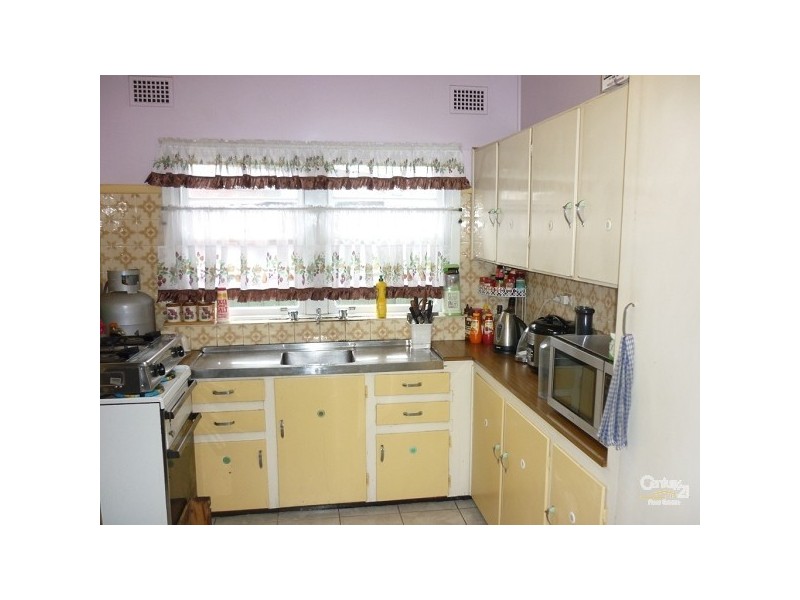 157 The Horsley Drive, Fairfield East NSW 2165