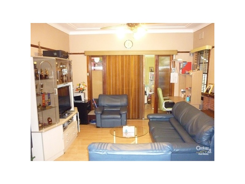 157 The Horsley Drive, Fairfield East NSW 2165