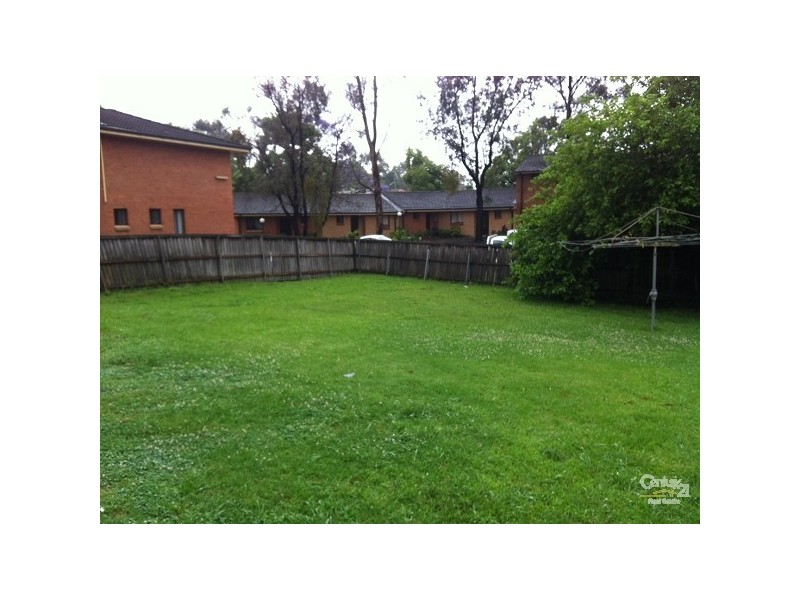 Fairfield NSW 2165