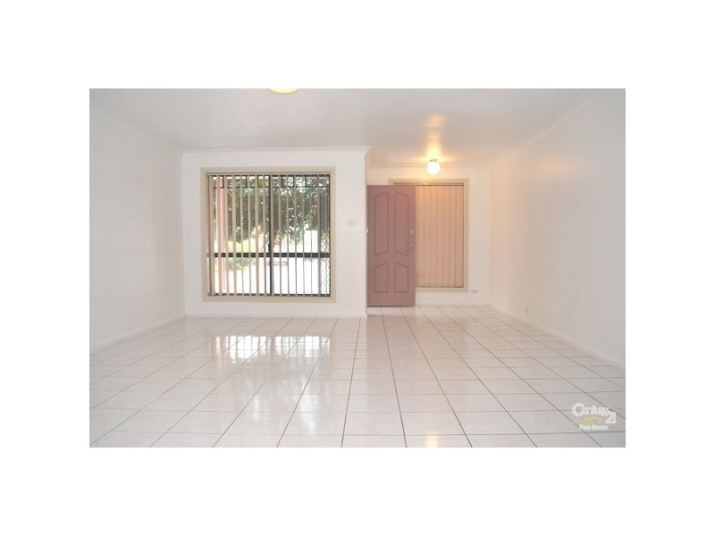 3/42 First Avenue, Hoxton Park NSW 2171