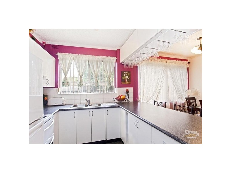 2/5 Ronald Street, Carramar NSW 2163