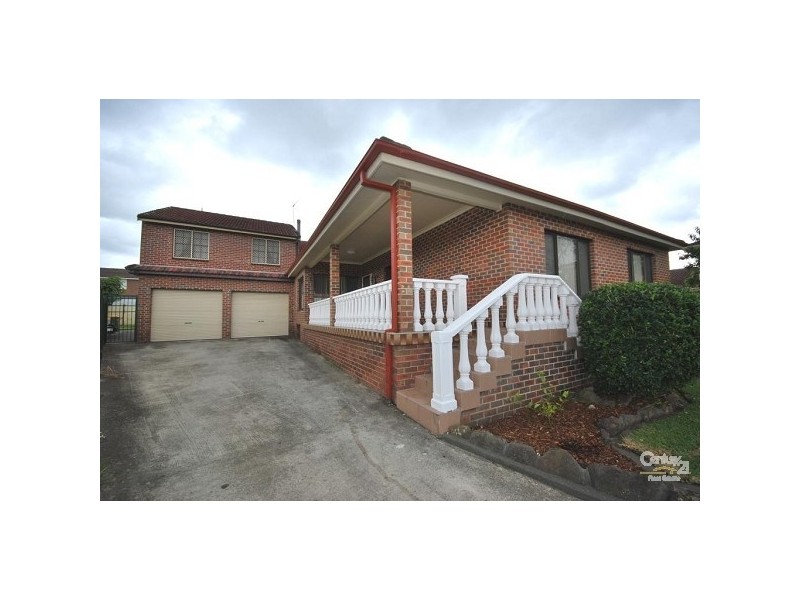 7 Ute Place, Bossley Park NSW 2176