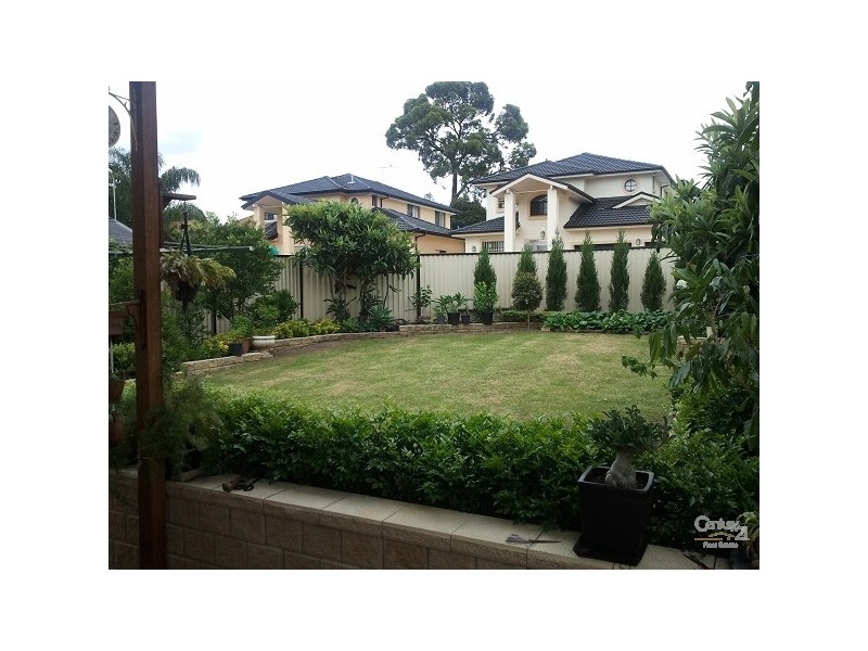 Fairfield NSW 2165