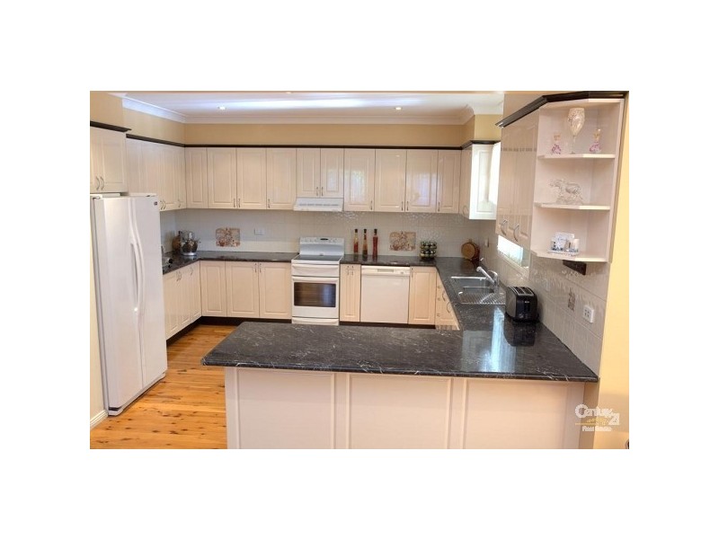 47 Humphries Road, St Johns Park NSW 2176