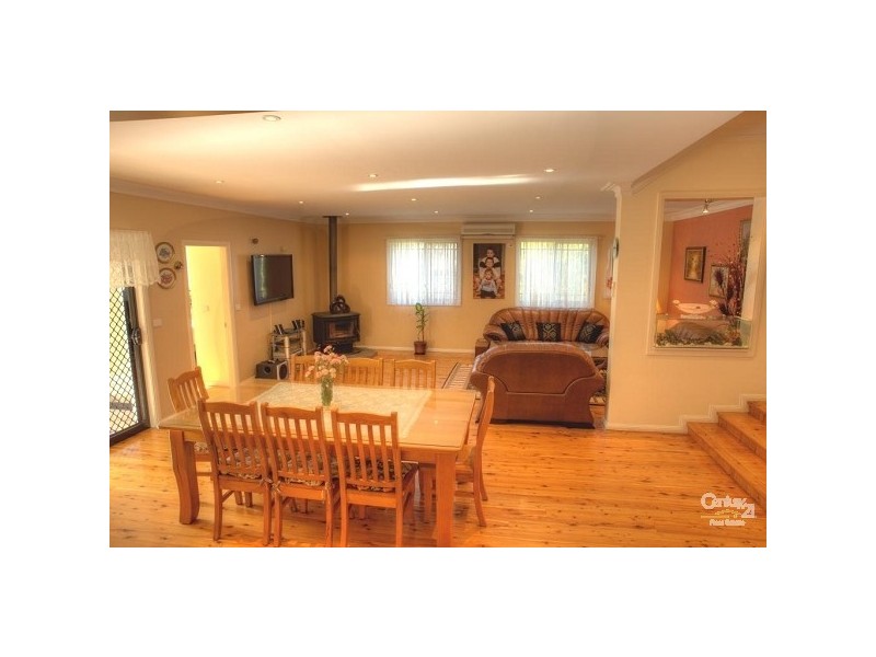 47 Humphries Road, St Johns Park NSW 2176