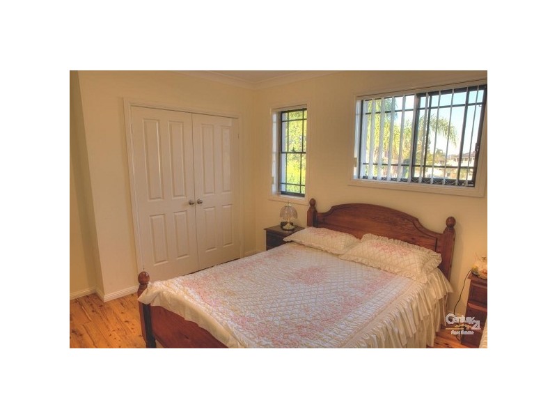 47 Humphries Road, St Johns Park NSW 2176