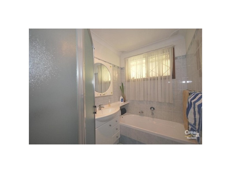 Fairfield West NSW 2165