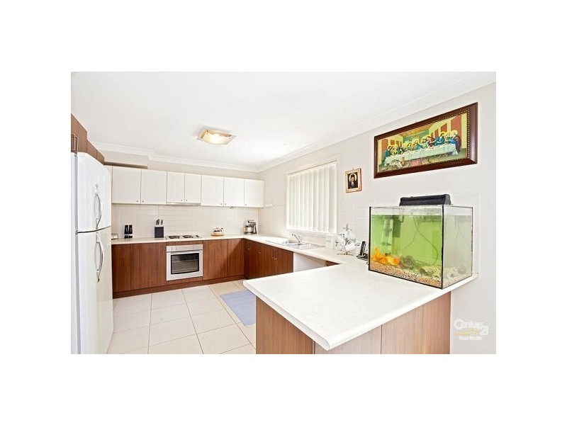 17 Thomas Avenue, Lurnea NSW 2170