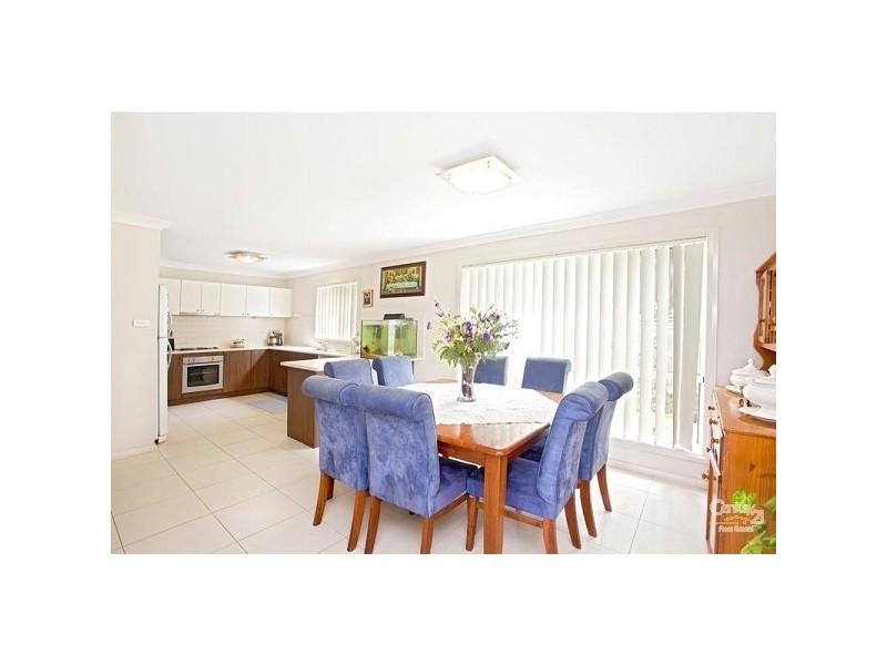 17 Thomas Avenue, Lurnea NSW 2170