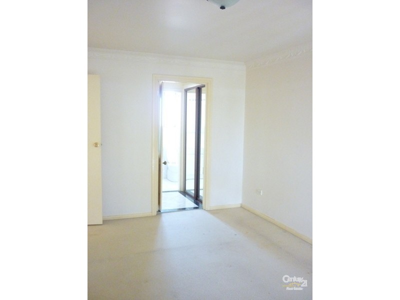 Greenfield Park NSW 2176