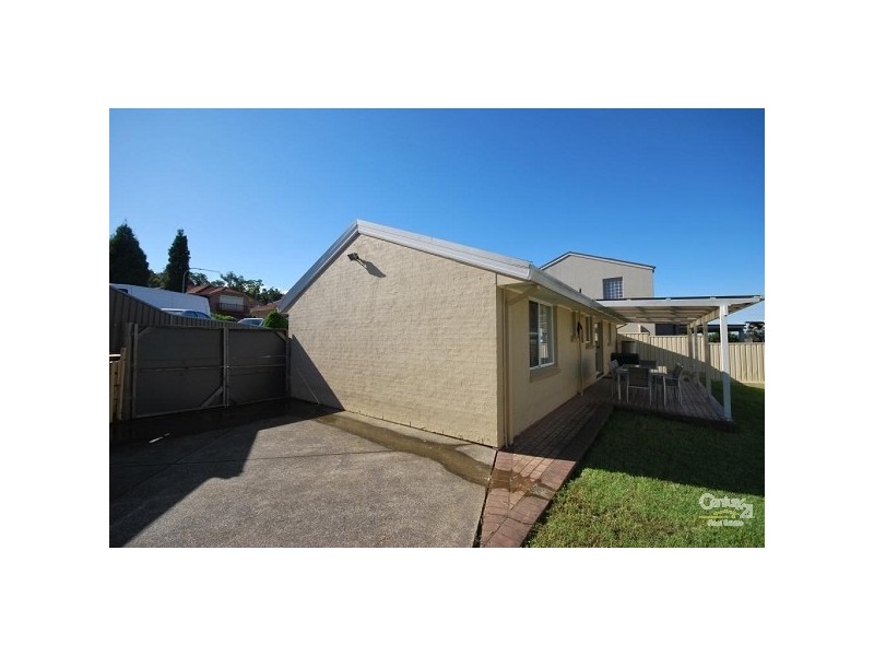 10 Tumut Place, Bossley Park NSW 2176