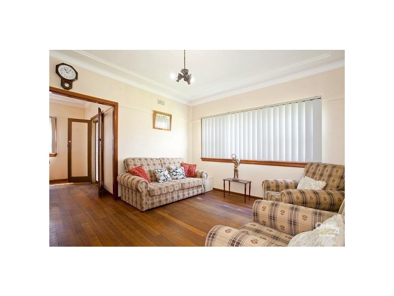 18 Richardson Street, Fairfield NSW 2165