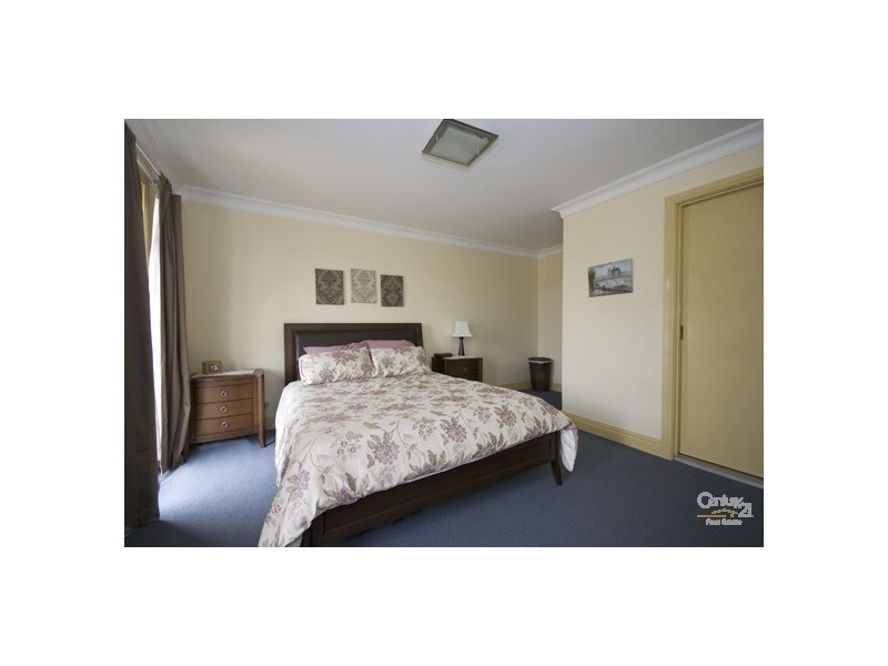 Greenfield Park NSW 2176