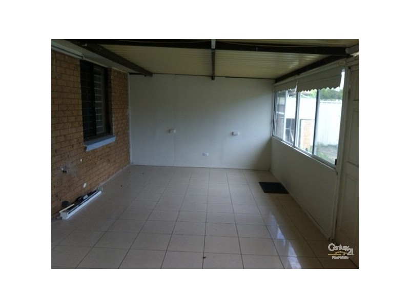 Edensor Park NSW 2176