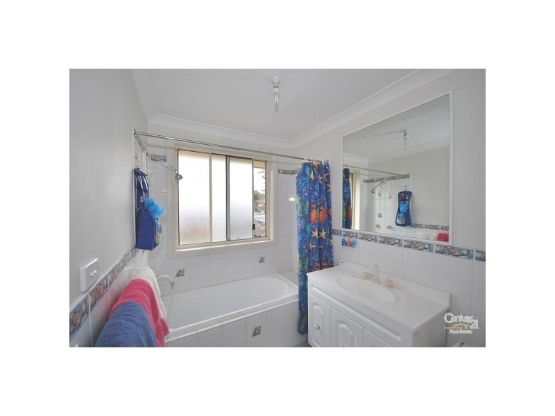 2A Waverley Street, Fairfield West NSW 2165