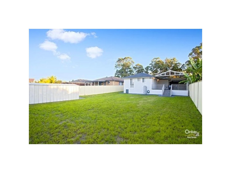 5 Burramy Close, Bossley Park NSW 2176