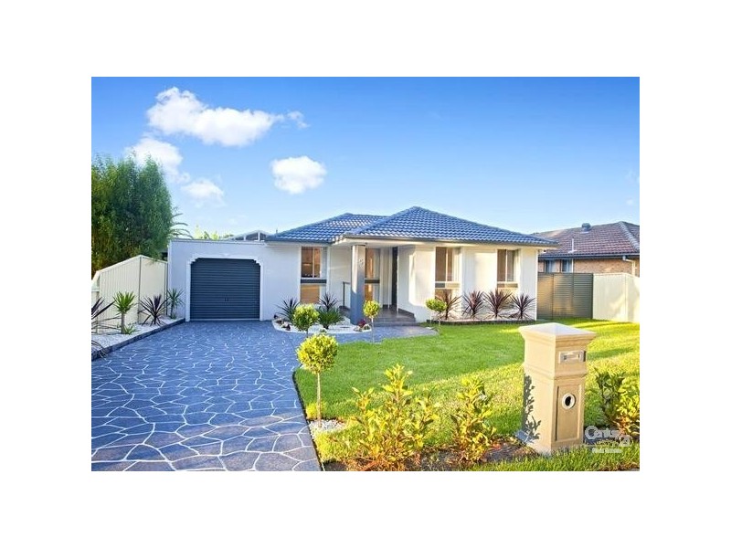 5 Burramy Close, Bossley Park NSW 2176