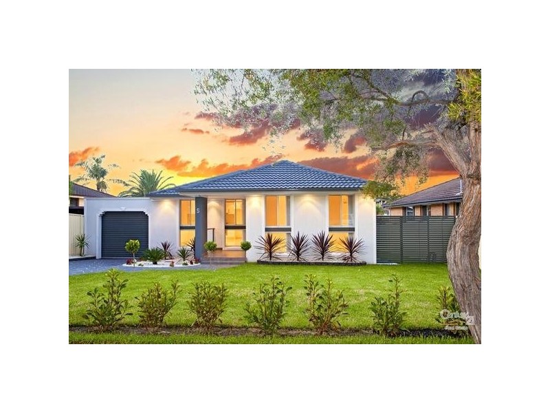 5 Burramy Close, Bossley Park NSW 2176