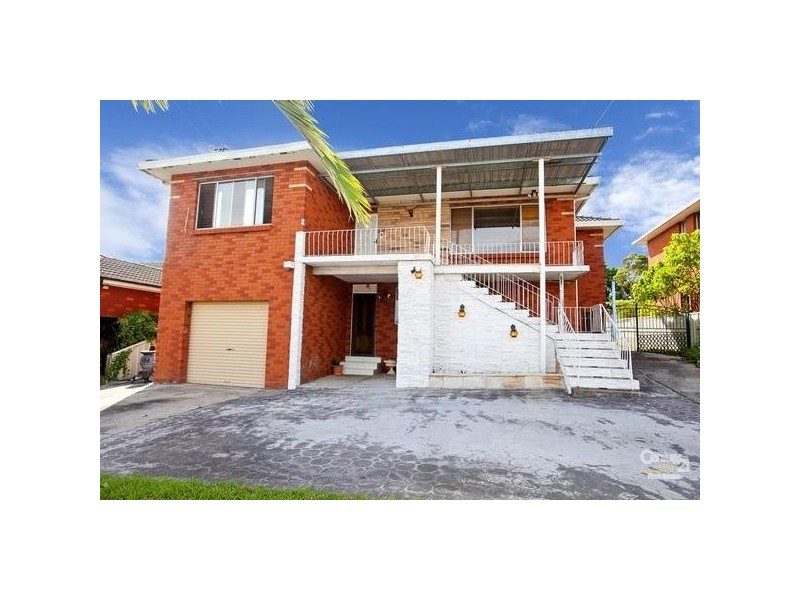 14 Basildon Street, Canley Heights NSW 2166