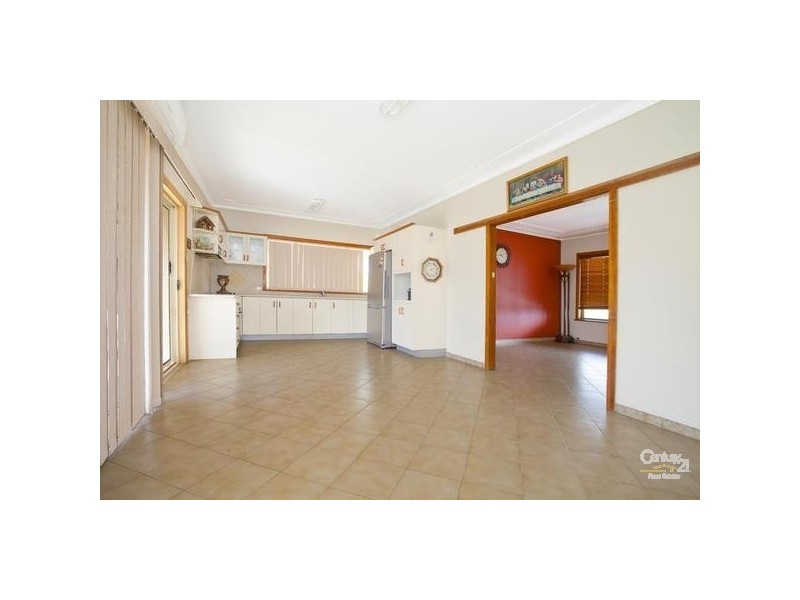 14 Basildon Street, Canley Heights NSW 2166