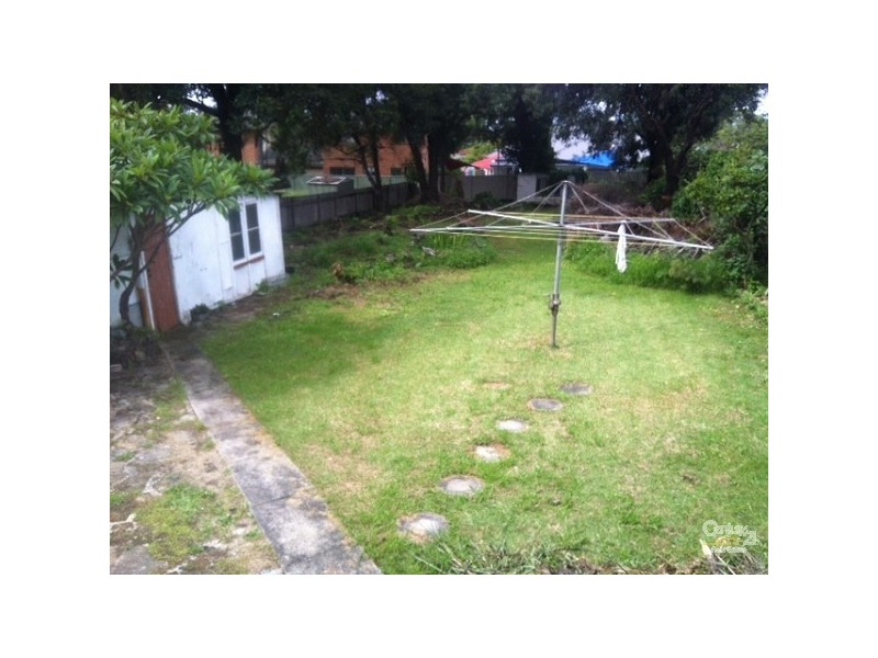 Fairfield NSW 2165